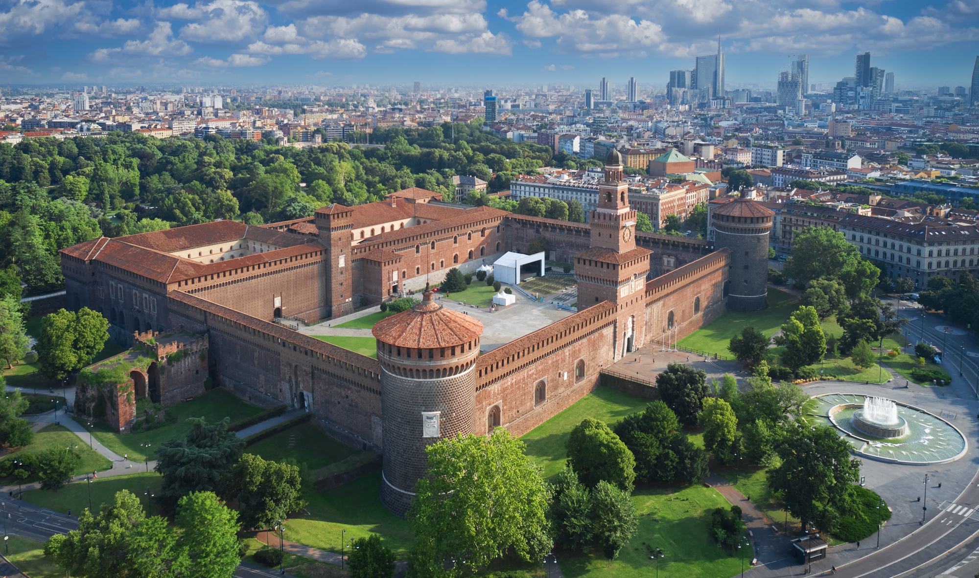 Castello Sforzesco, Itálie, Milán Castello Sforzesco, Itálie, Milán.jpg