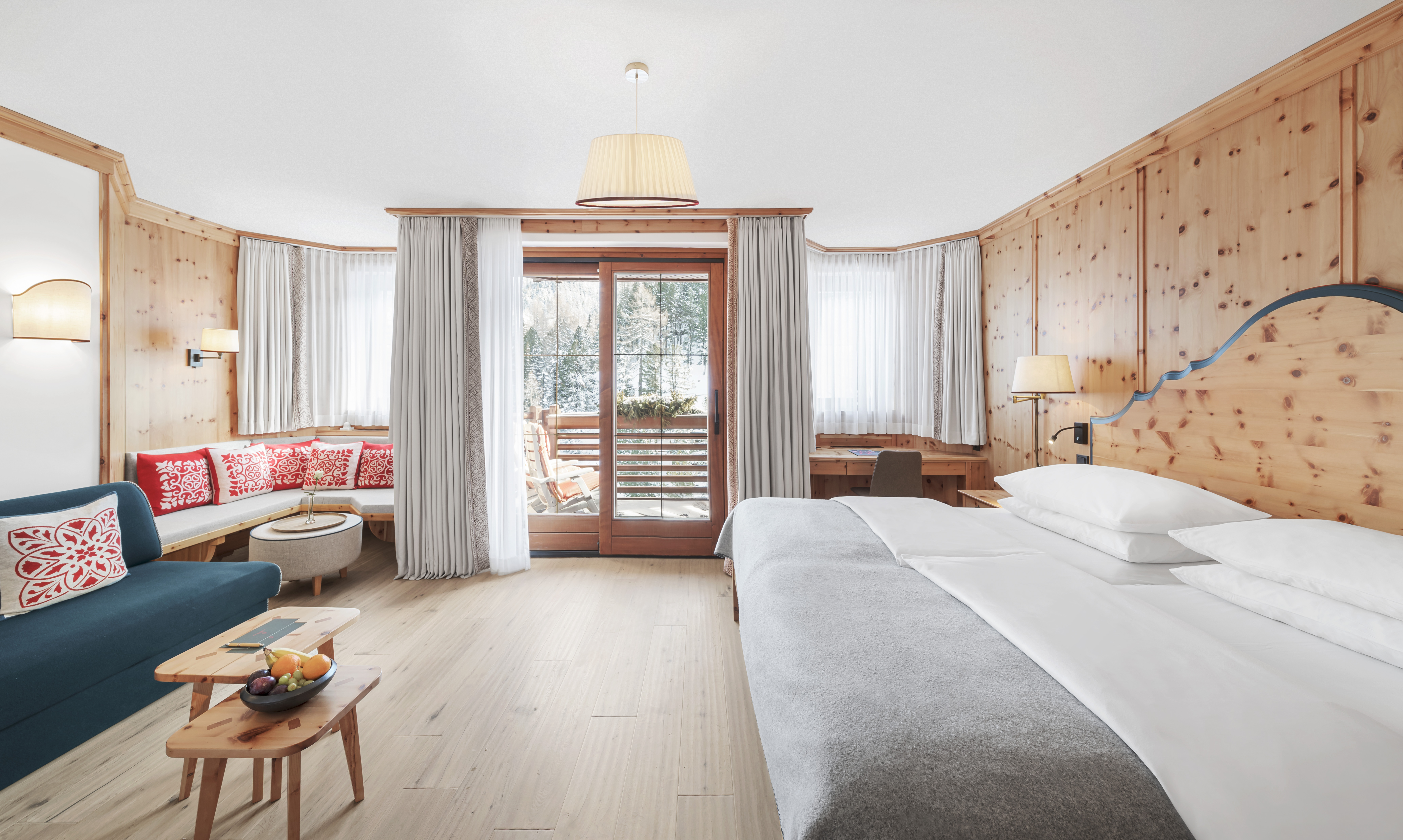 Pokoj De Luxe Zirbenzimmer s limbovým dřevem