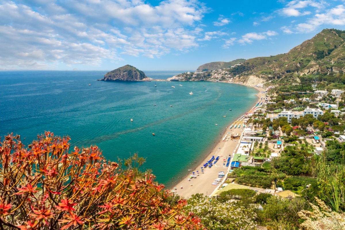 Zájezd na Ischii z Prahy na týden do výborně hodnoceného 4* hotelu s ALL INCLUSIVE za 13 990 Kč!
