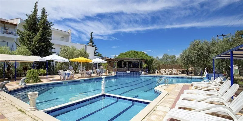 Zájezd na Thassos z Prahy na týden do skvěle hodnoceného hotelu s polopenzí za 14 590 Kč!