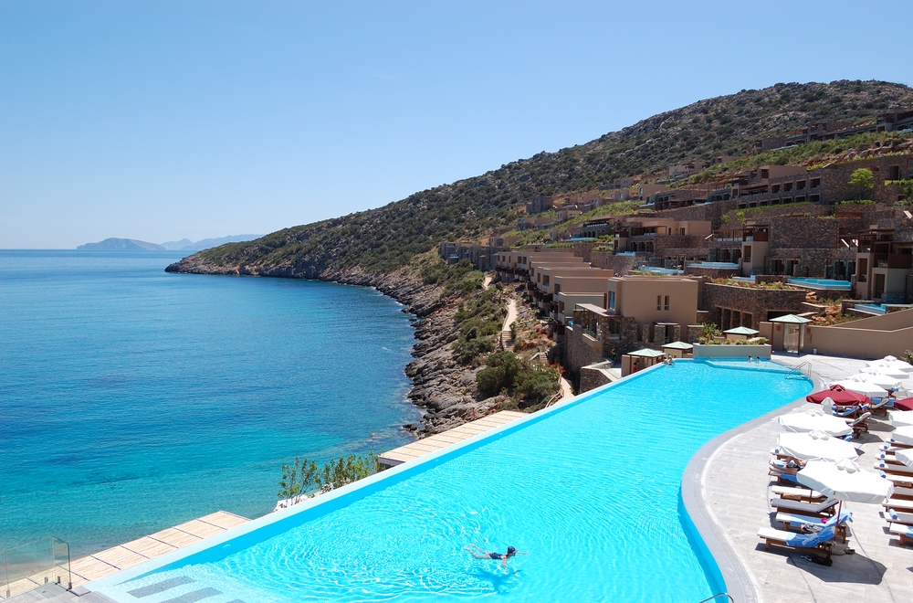 Týden ve 4* hotelu Mistral Mare s All Inclusive a výhledem na záliv Mirabello za 9 990 Kč