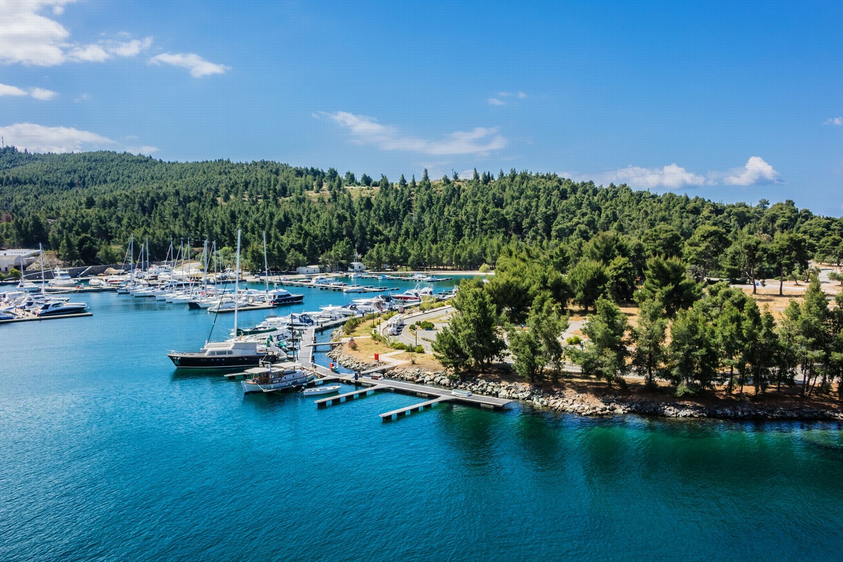 Zájezd do Řecka (Chalkidiki) z Prahy na týden do dobře hodnoceného hotelu s polopenzí za 11 990 Kč!