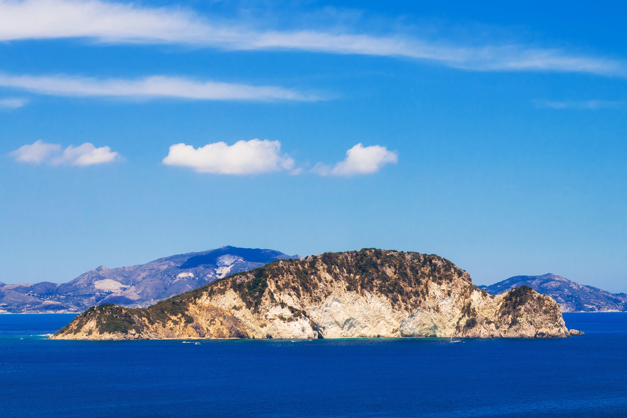 Ostrůvek Marathonisi poblíž Zakynthos, Řecko Ostrůvek Marathonisi poblíž Zakynthos, Řecko.jpg
