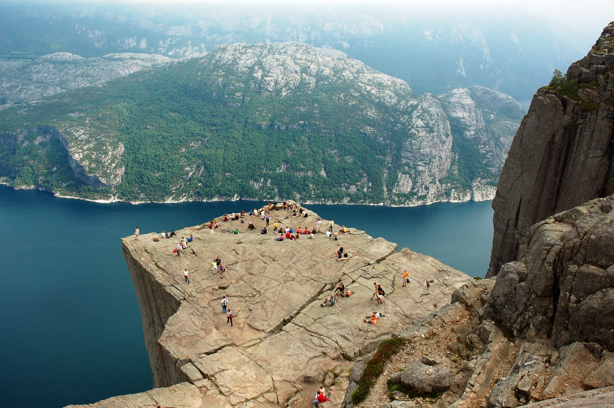Preikestolen, Norsko Preikestolen, Norsko.jpg