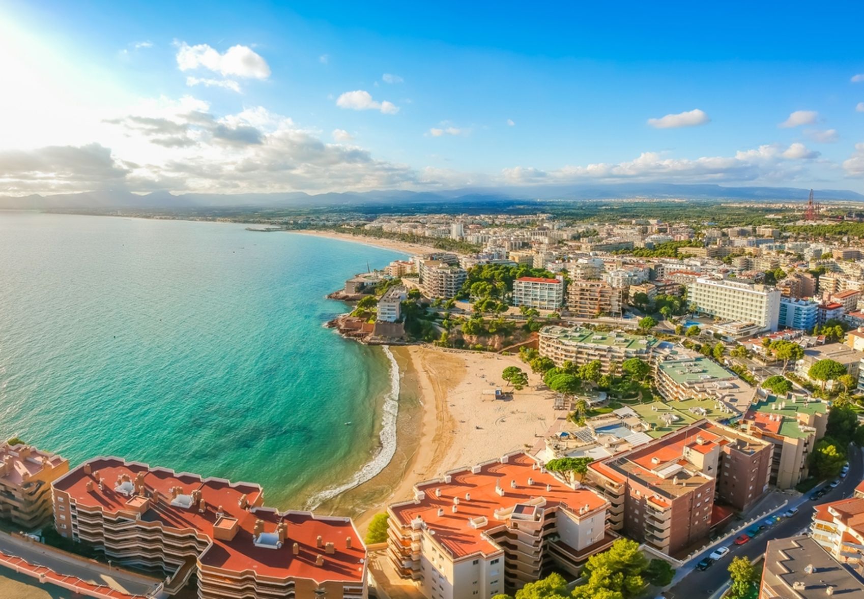 Zájezd do Španělska (Costa Dorada) z Prahy na týden do dobře hodnoceného hotelu s polopenzí za 10 990 Kč!