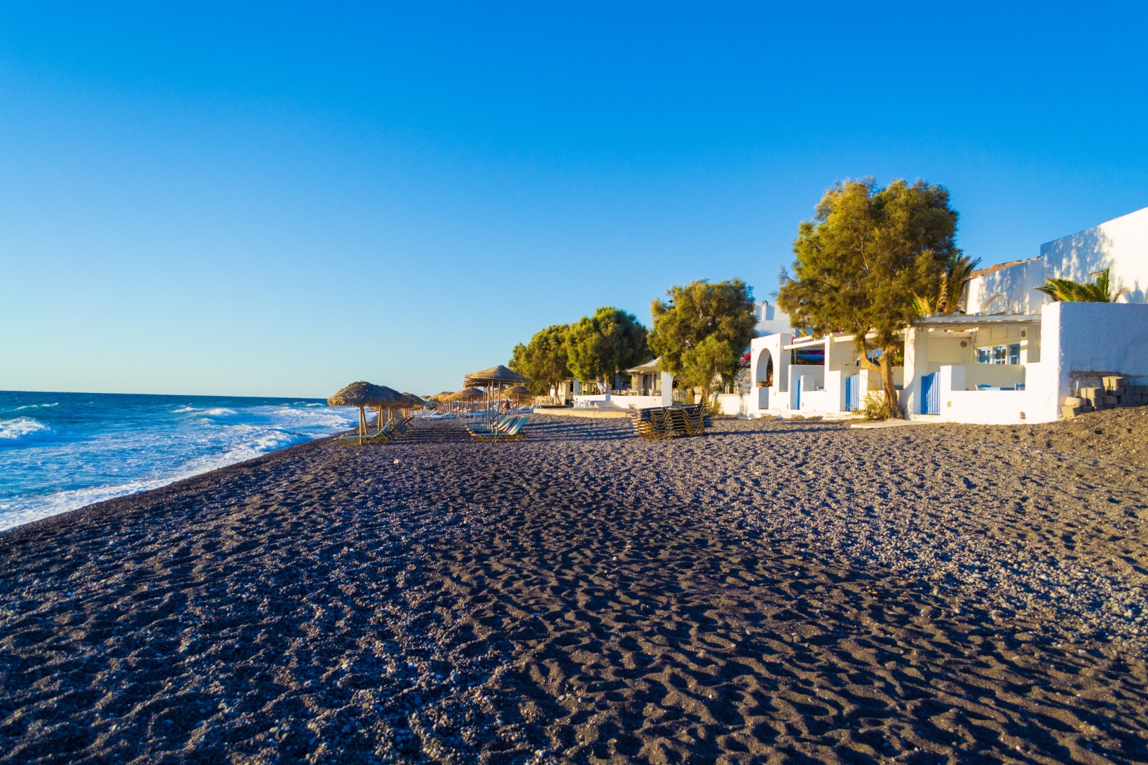 Zájezd na Santorini z Prahy na týden do úžasně hodnocených studií za 9 990 Kč!