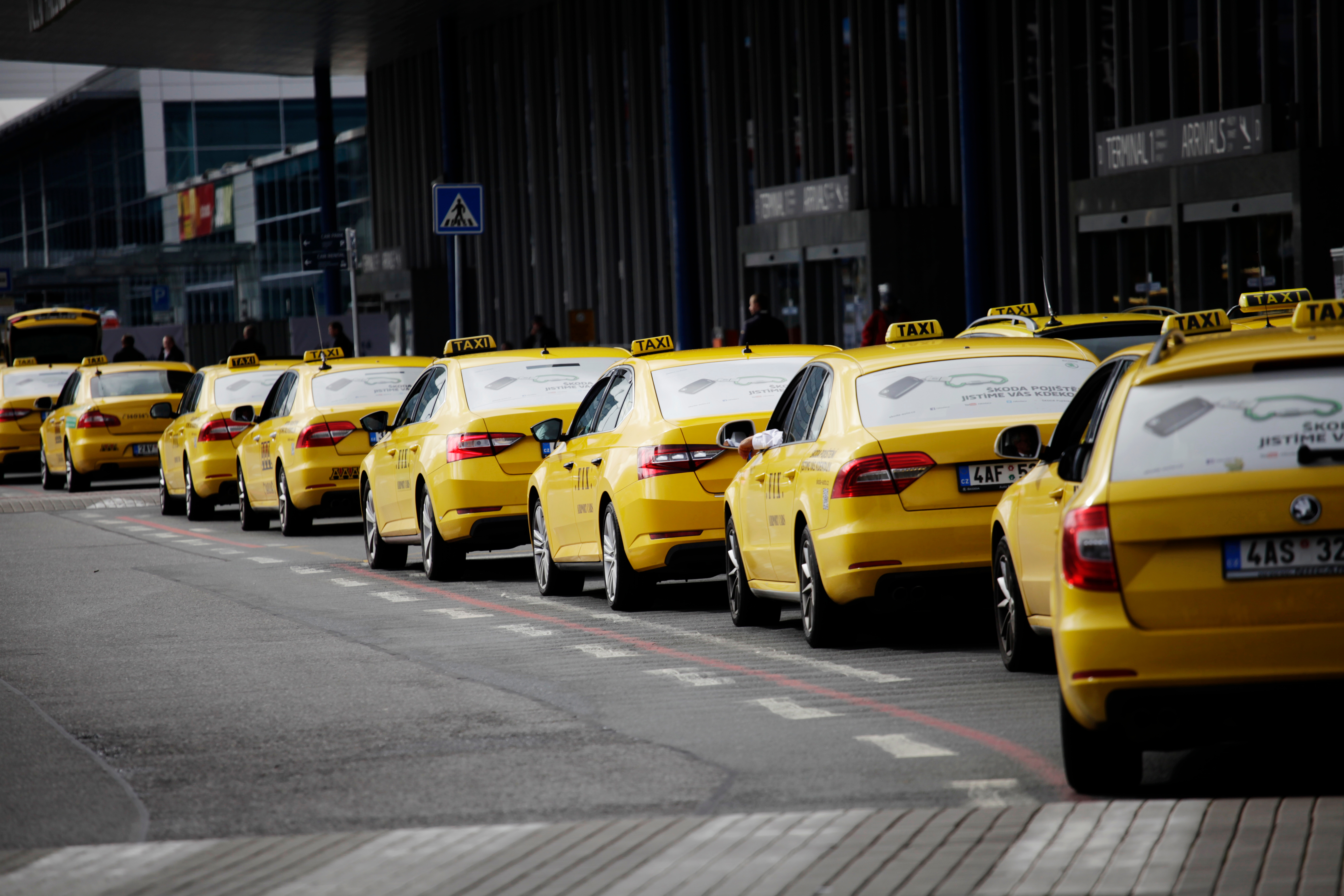 taxi, praha.jpg