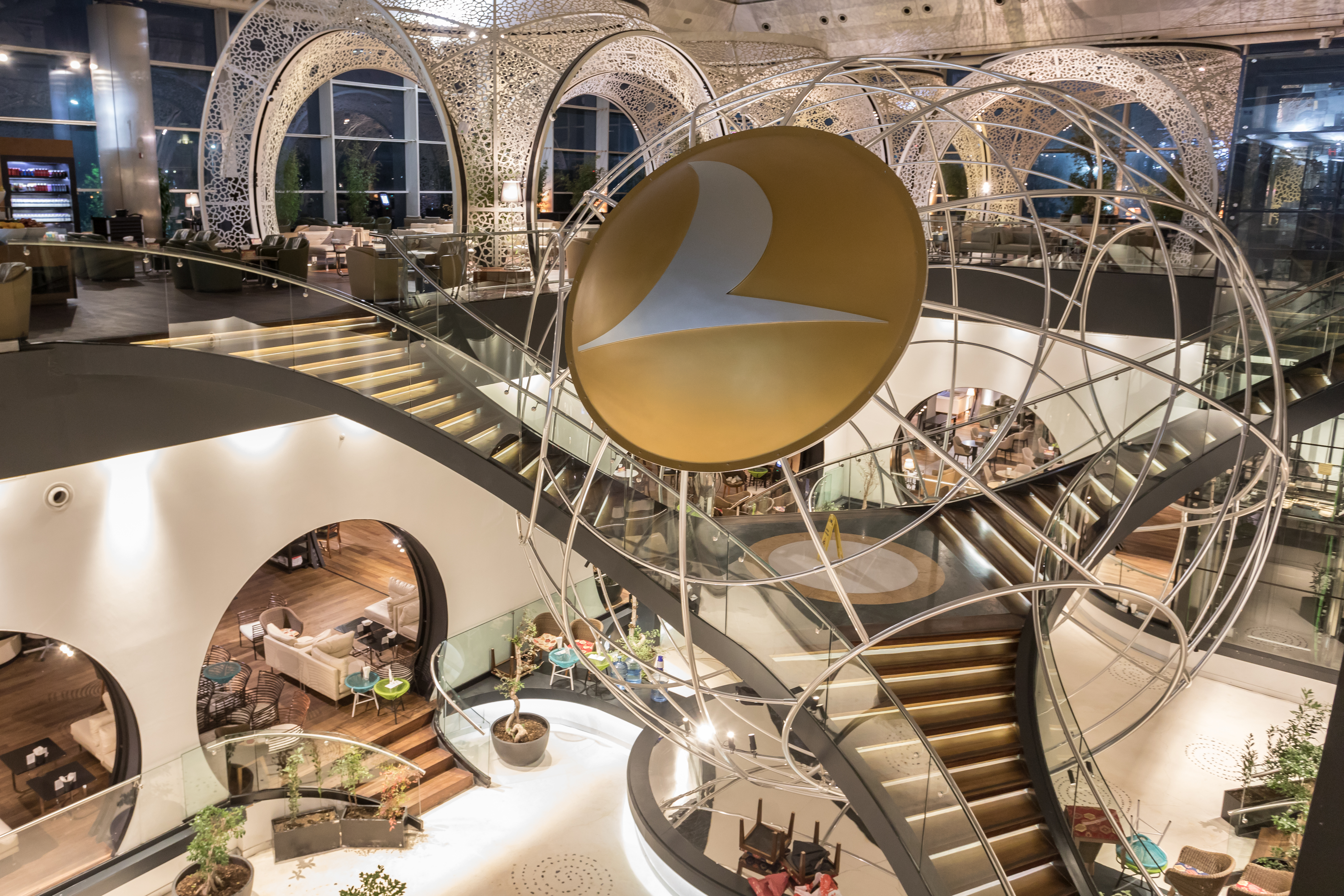 Turkish Airlines business class lounge at Istanbul Ataturk International Airport. Turkish Airlines business class lounge at Istanbul Ataturk International Airport..jpg